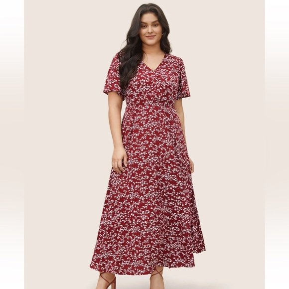 BloomChic Plus Size 4XL Flutter Sleeve Ditsy Floral Pocket Split Maxi Dress - Picture 1 of 7